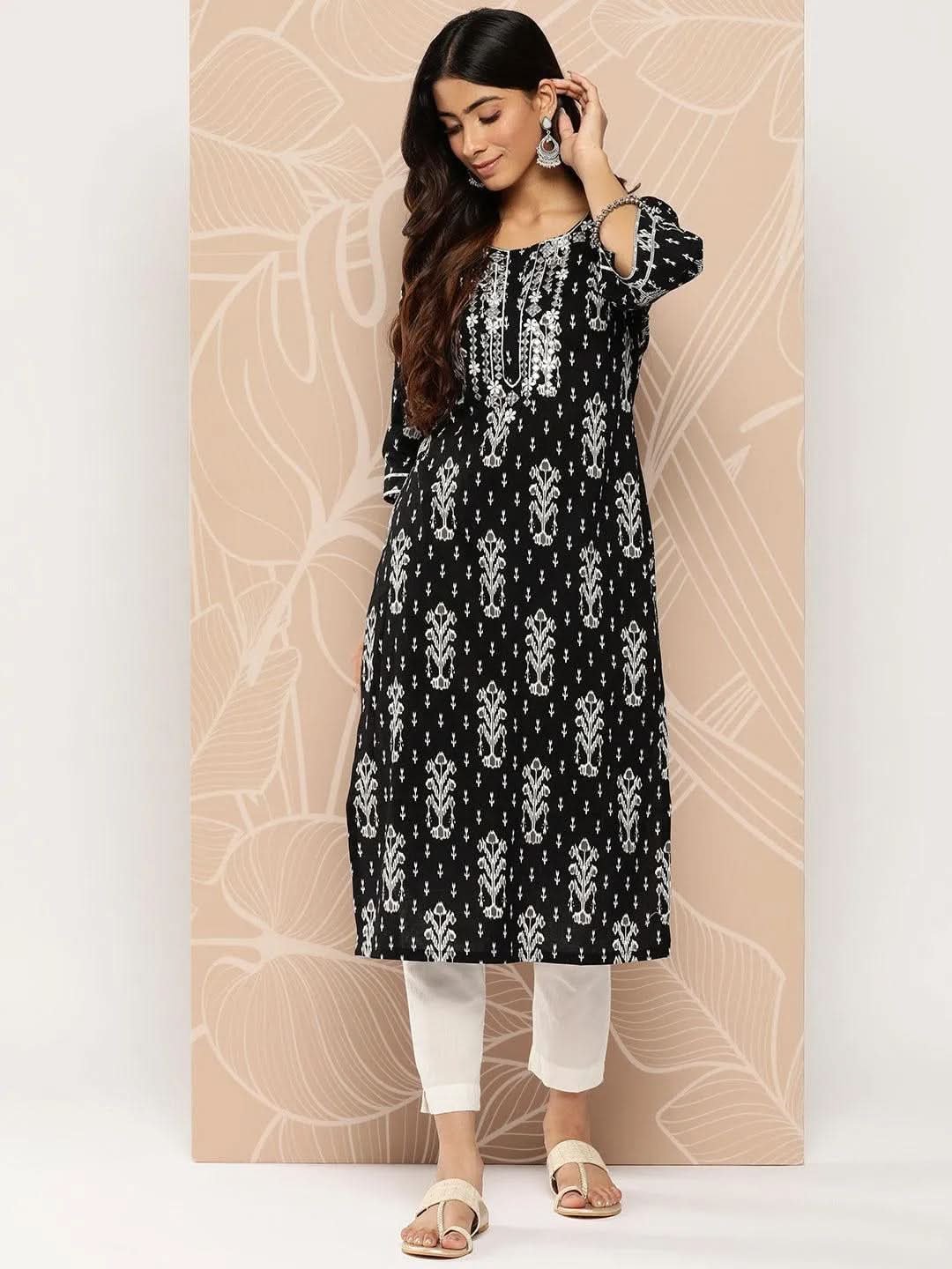 black-embellished-cotton-straight-kurta-libas-1.jpg Black Embellished Cotton Straight Kurta - Image 1